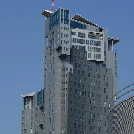 Sea Towers Pomerania * グディニャ